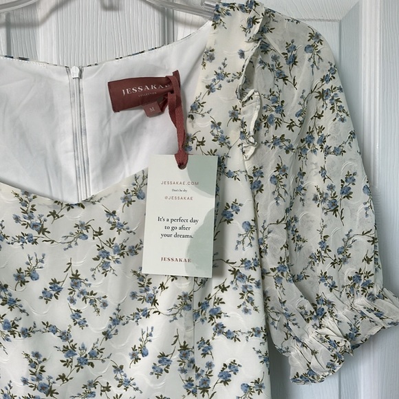 Jessakae Blue Floral Dress NWT size medium - Picture 2 of 5